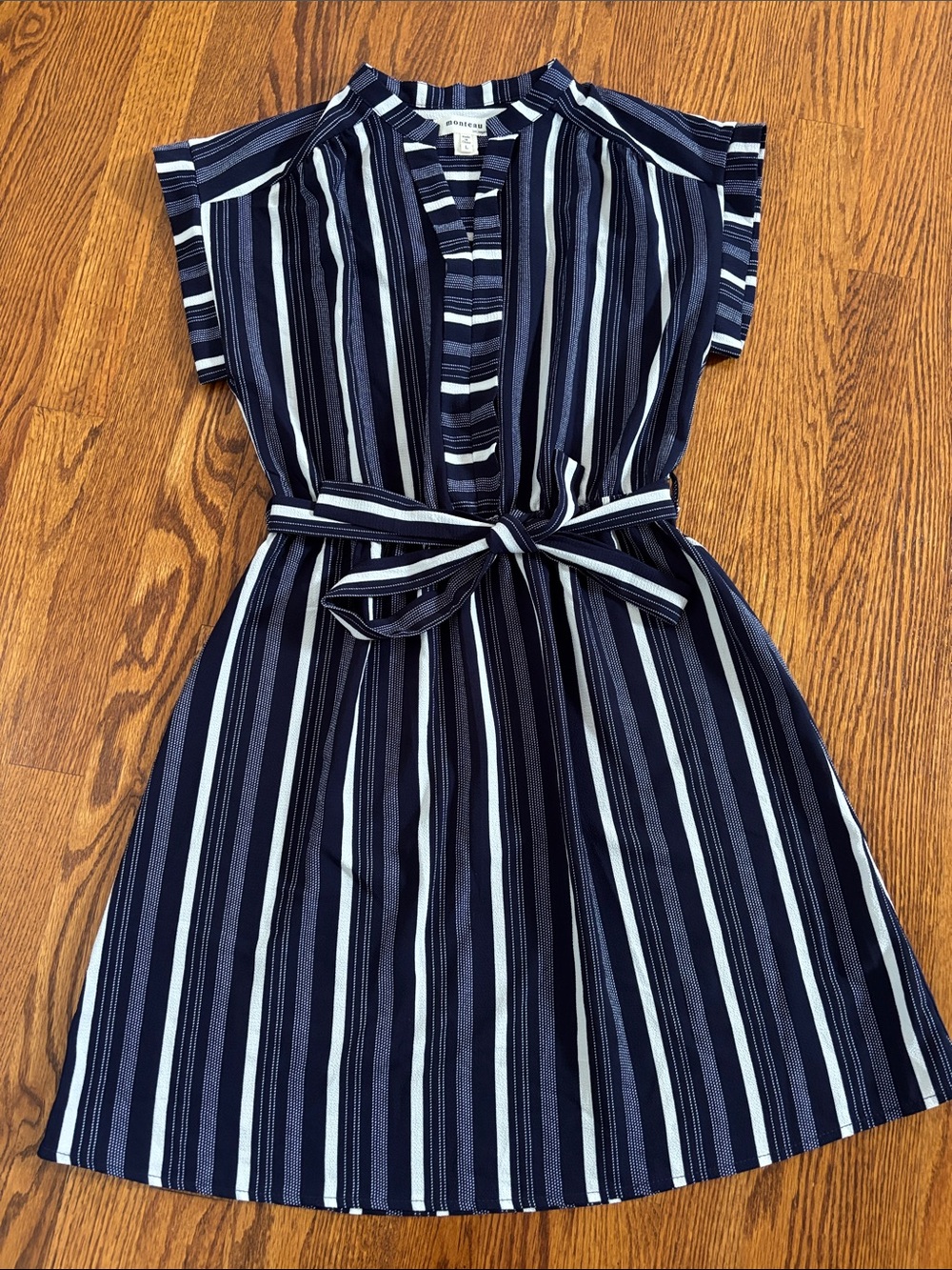 Monteau Dress youth L or Women’s Small Navy striped